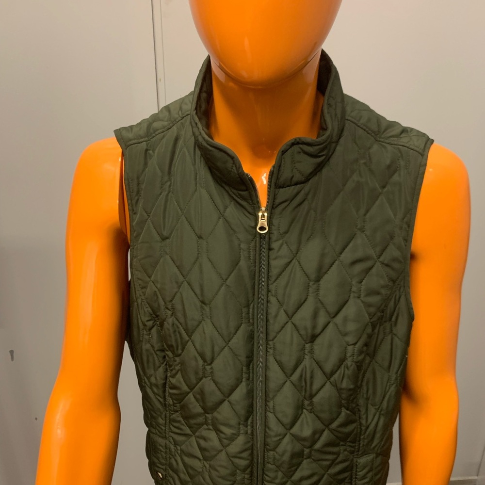 SALE🍁2/$12 Hunter Green Vest